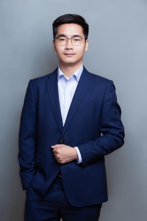 殷艳 现场执行负责人
